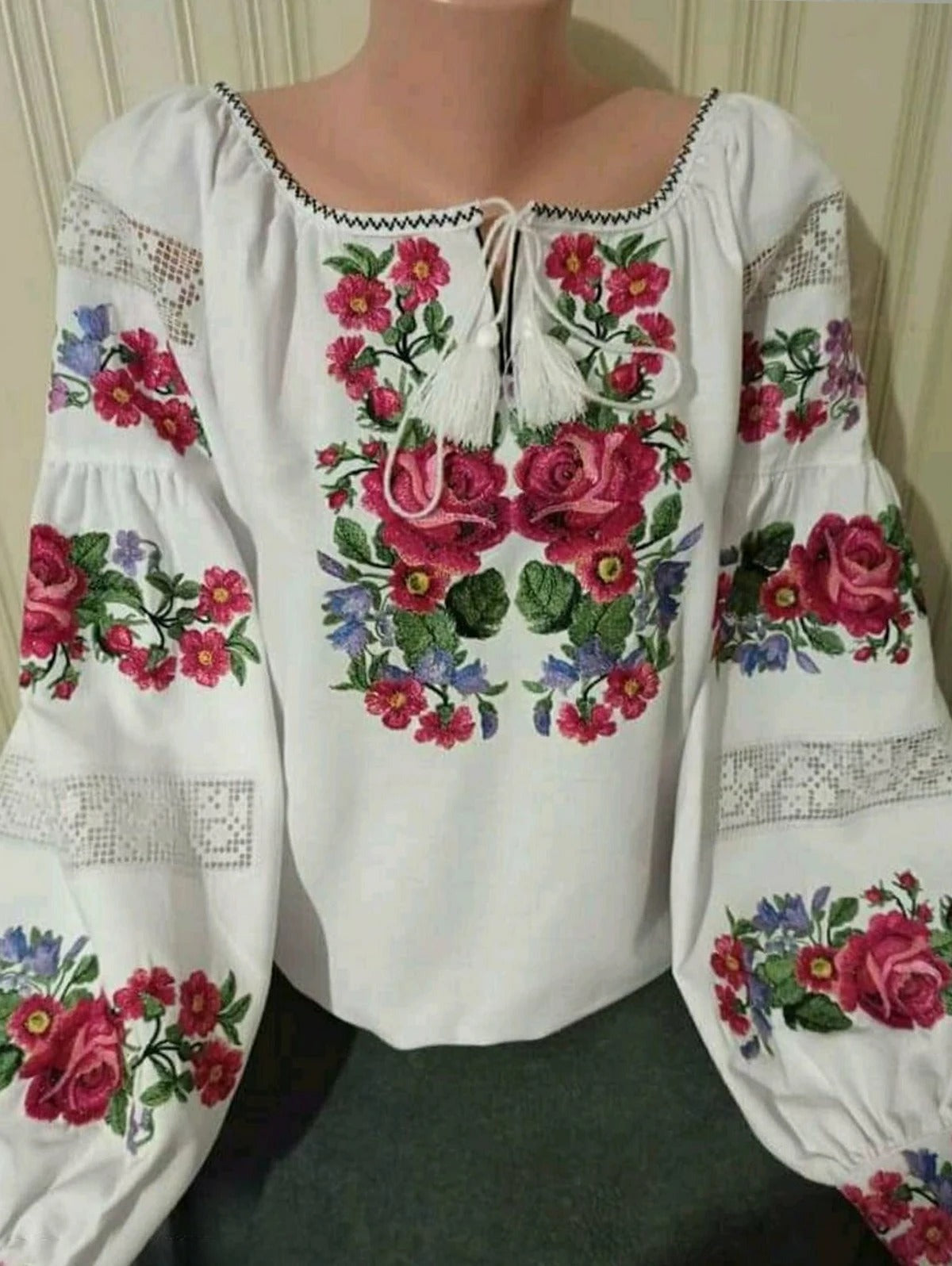 Ada - Boho-Bluse mit Blumendruck und Laternenärmeln