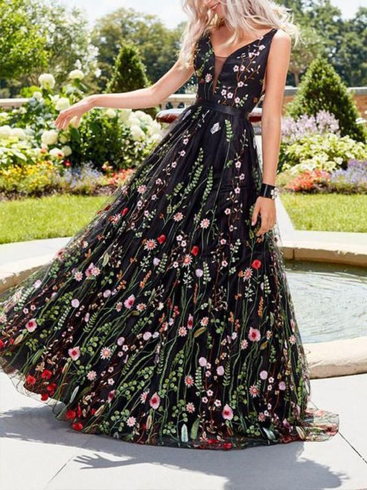 Adela - Besticktes Kleid mit Blumendruck